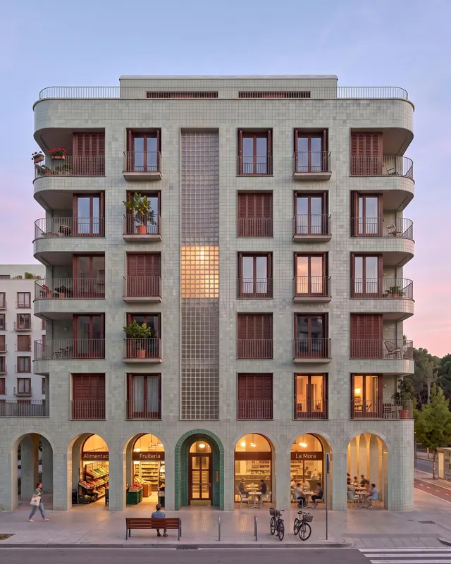 Barri 3X housing proposal beside the Tres Xemeneies